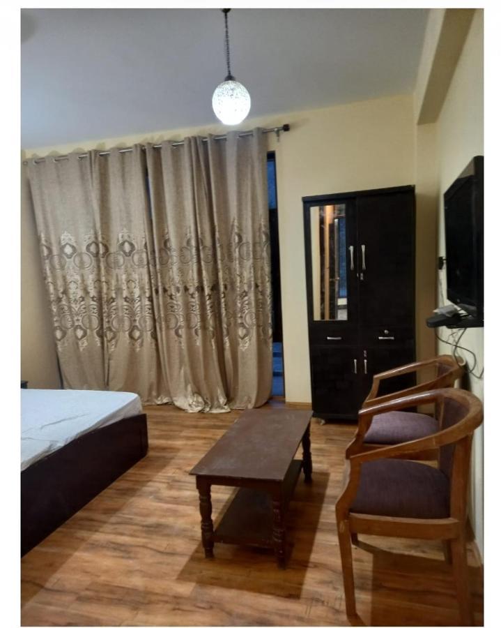 The Royal Kargil Hotel Екстериор снимка
