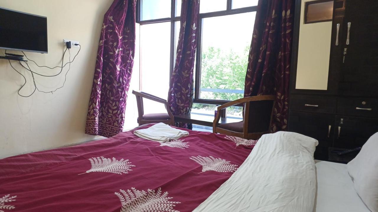 The Royal Kargil Hotel Екстериор снимка