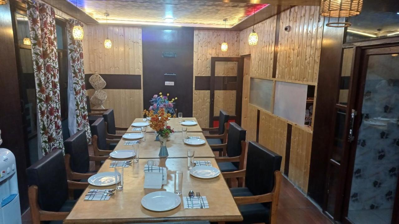 The Royal Kargil Hotel Екстериор снимка
